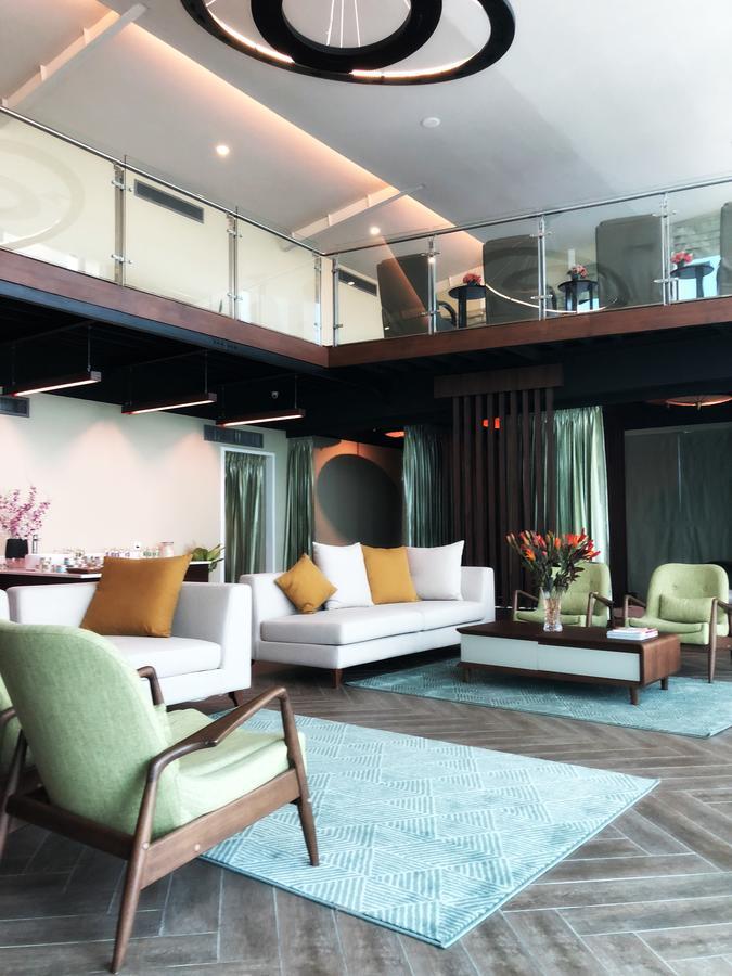 Wyne Hotel Yangon Extérieur photo